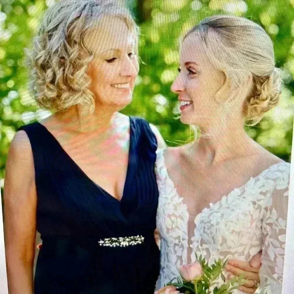 🥳 HOST PICK🎉 Eliza J Embellished Chiffon Dress in Navy Size 6 *Worn Once* - Picture 5 of 8